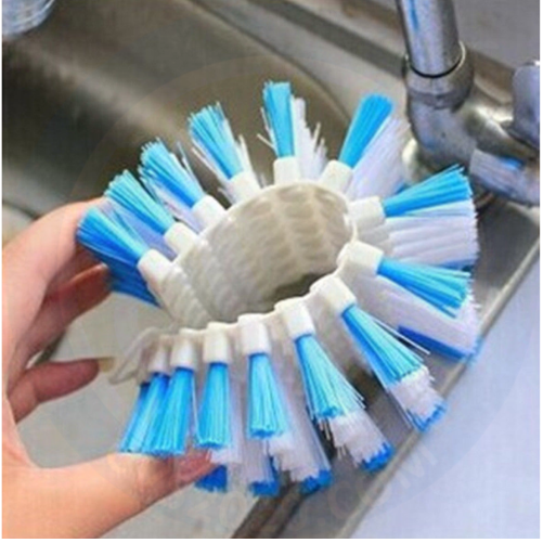 MULTI-PURPOSE FLEXIBLE CLEANING BRUSH
