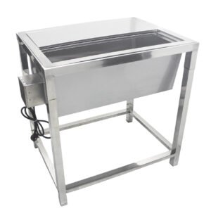 Heated Water Trough with Shroud